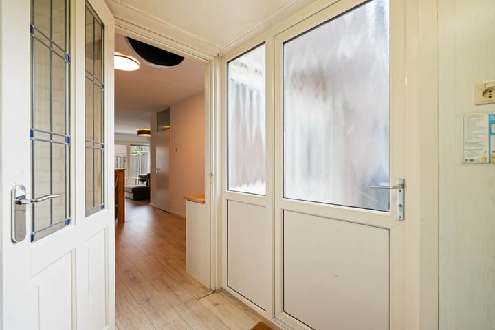 Tussenwoning te koop: Saeftinge 156, Haarlem