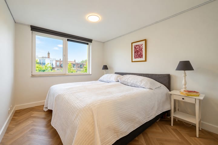 Appartement te koop: Kerkstraat 214, Amsterdam