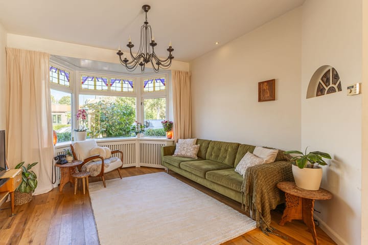 Tussenwoning te koop: Meerlaan 102, Hillegom