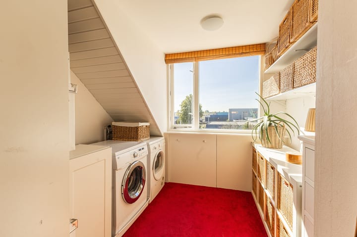 Tussenwoning te koop: Meerlaan 102, Hillegom