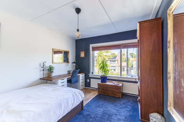 Tussenwoning te koop: Meerlaan 102, Hillegom