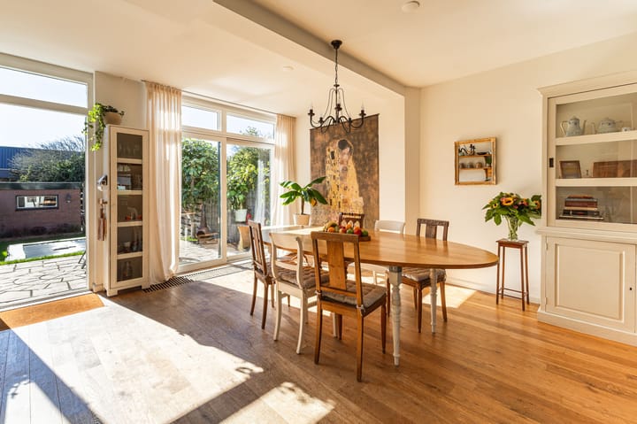 Tussenwoning te koop: Meerlaan 102, Hillegom