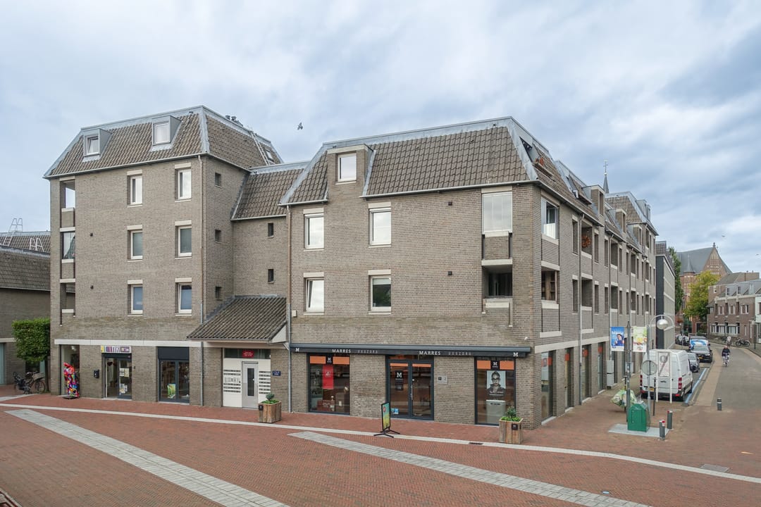 Photo 1 of Martinetplein 16