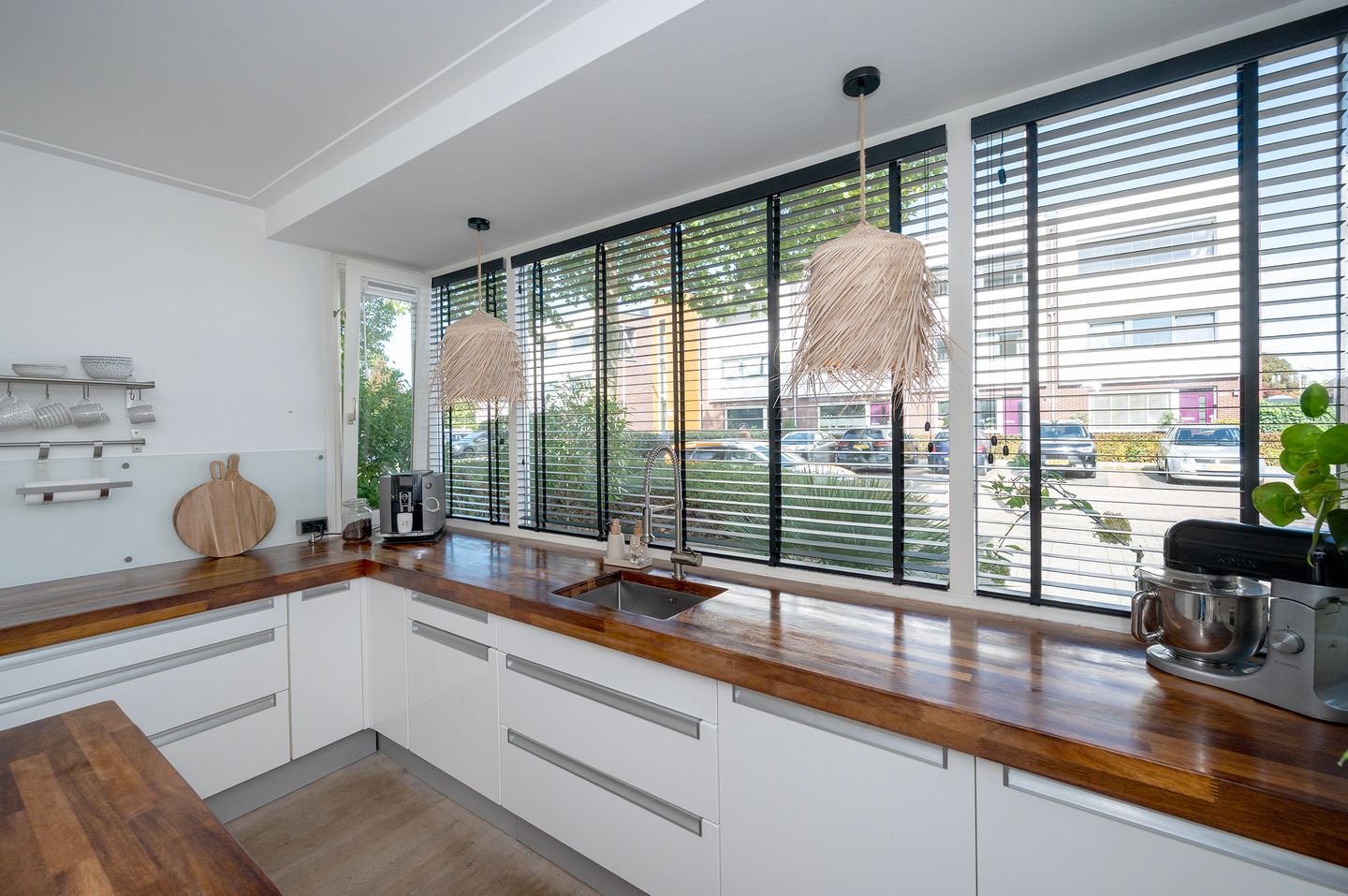Photo 10 of Prins Hendrikstraat 73-A