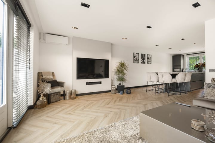 Tussenwoning te koop: Capricciolaan 29, Nieuw-Vennep