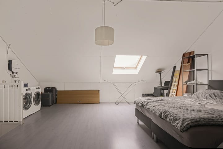 Tussenwoning te koop: Capricciolaan 29, Nieuw-Vennep