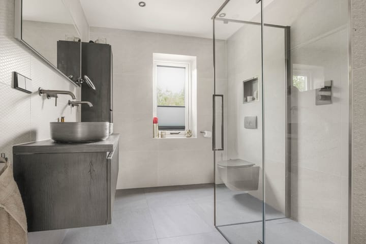 Tussenwoning te koop: Capricciolaan 29, Nieuw-Vennep