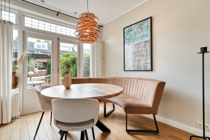 Tussenwoning te koop: De Genestetstraat 38, Zwolle