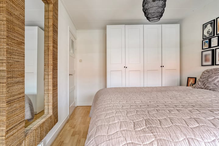 Tussenwoning te koop: De Genestetstraat 38, Zwolle