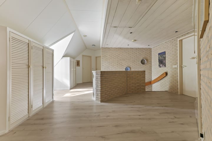 Vrijstaande woning te koop: Koninginnelaan 6, Ermelo
