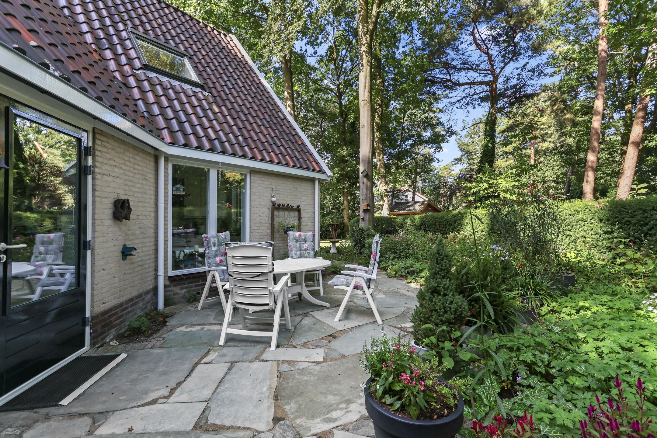 Photo 42 of Koninginnelaan 6