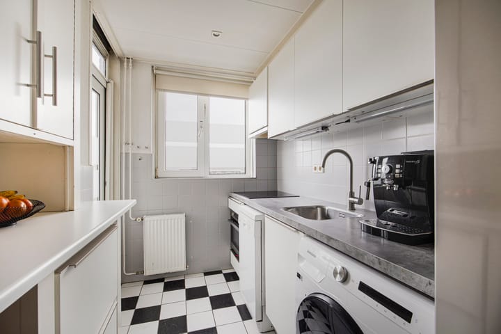 Appartement te koop: Friedalaan 117, Zwanenburg