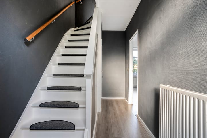 Tussenwoning te koop: Burgemeester Mackaystraat 3, Meppel