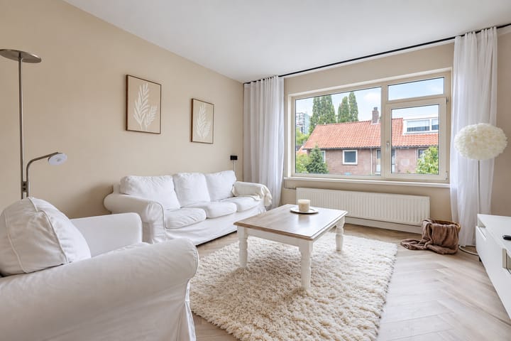 Appartement te huur: Ferdinand Bolweg 35, Amstelveen