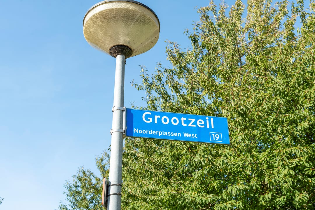 Foto 46 van Grootzeil 302