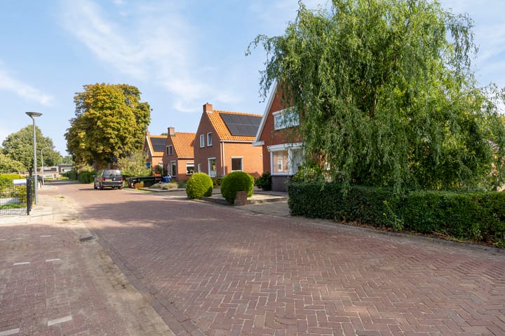Vrijstaande woning te koop: Kerkstraat 2, Meeden
