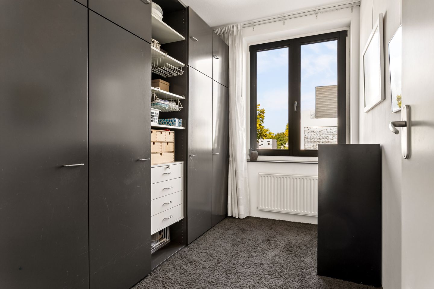 Photo 25 of Obrechtstraat 149