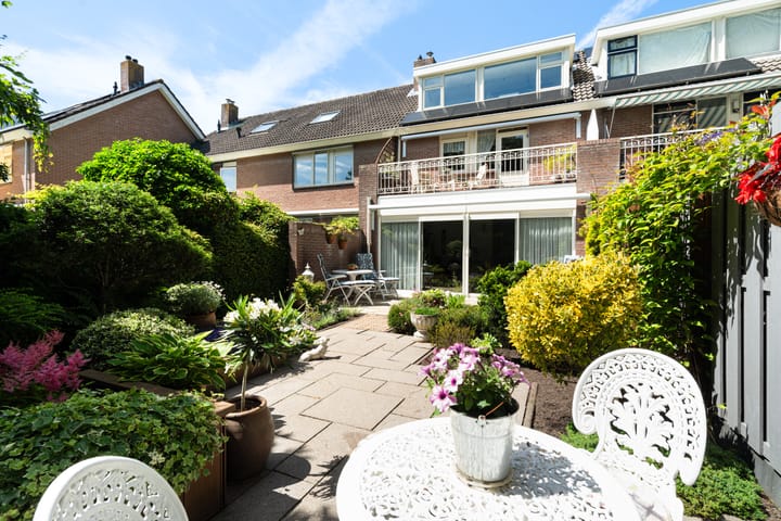 Tussenwoning te koop: Geesterwijk 28, Pijnacker