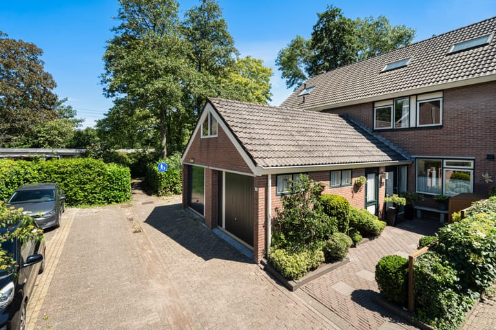 Tussenwoning te koop: Geesterwijk 28, Pijnacker