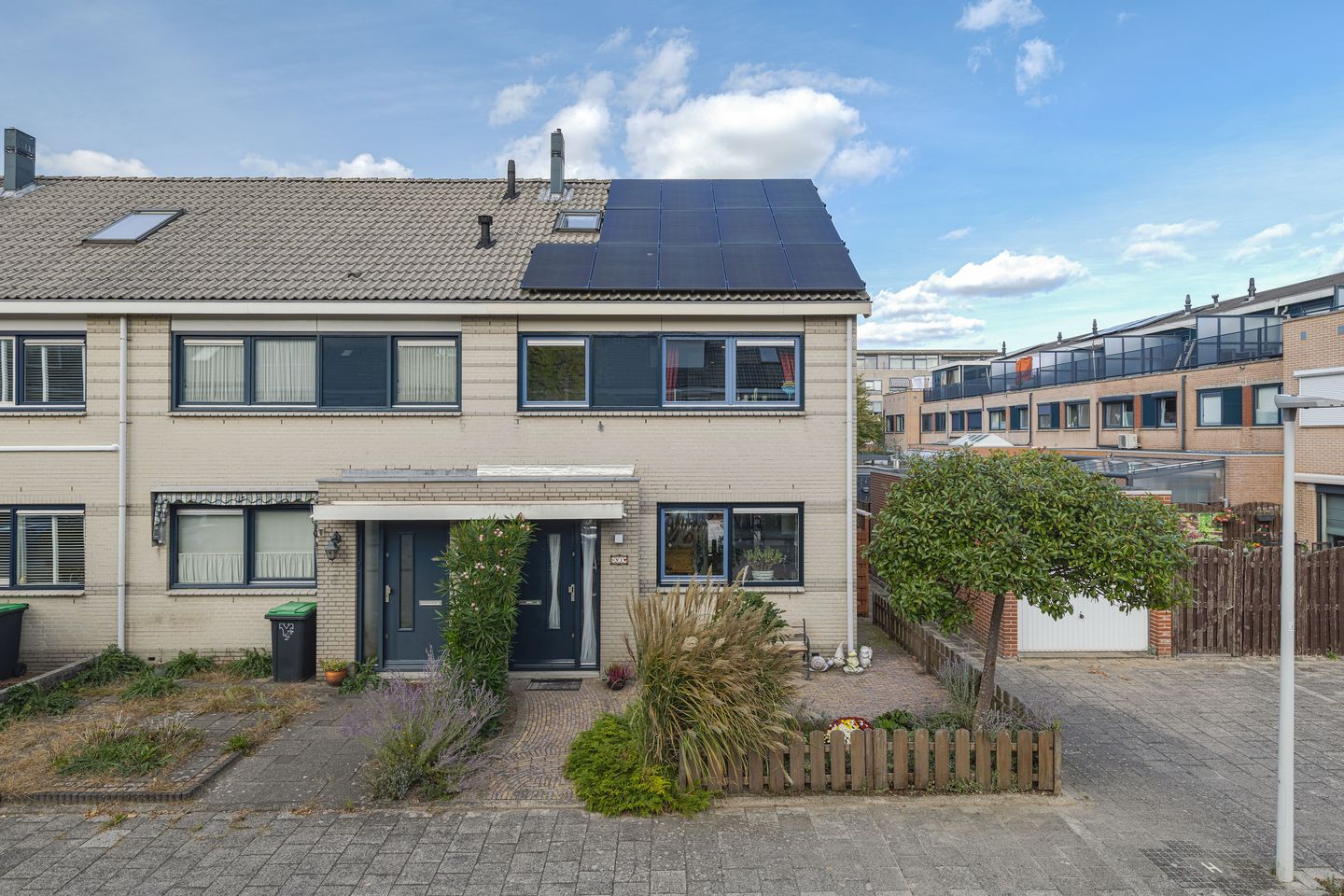 Foto 1 van Mazurkastraat 1