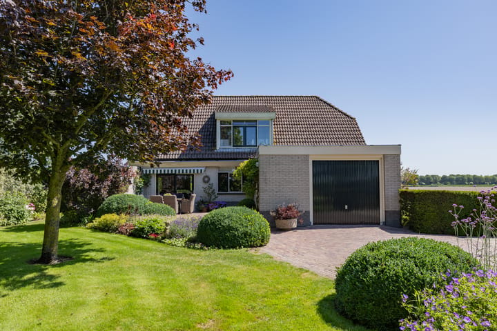 Vrijstaande woning te koop: Spijkerboor 17, Medemblik