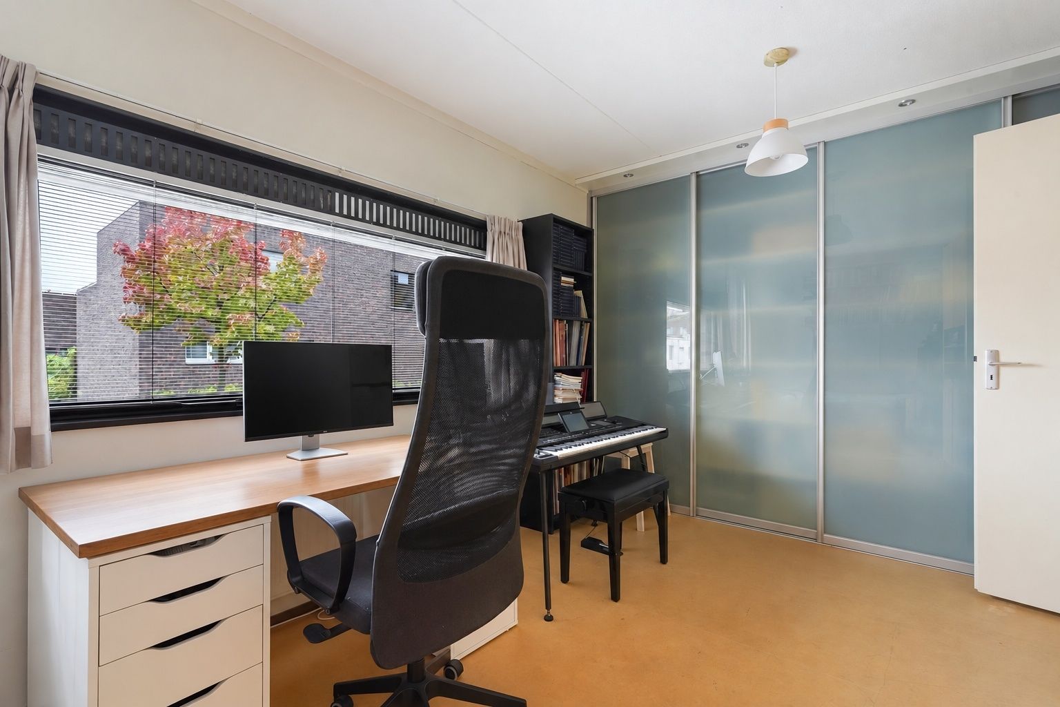 Photo 39 of Laan van Van der Gaag 22