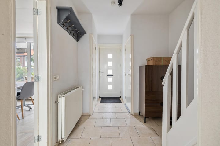 Tussenwoning te koop: Otterring 72, Breda