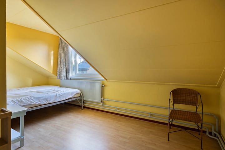 Twee-onder-één-kap te koop: Zwanenzetel 6, Roermond