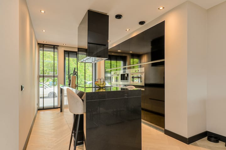 Tussenwoning te koop: Van Oldeneellaan 73, Oosterhout (Nb)