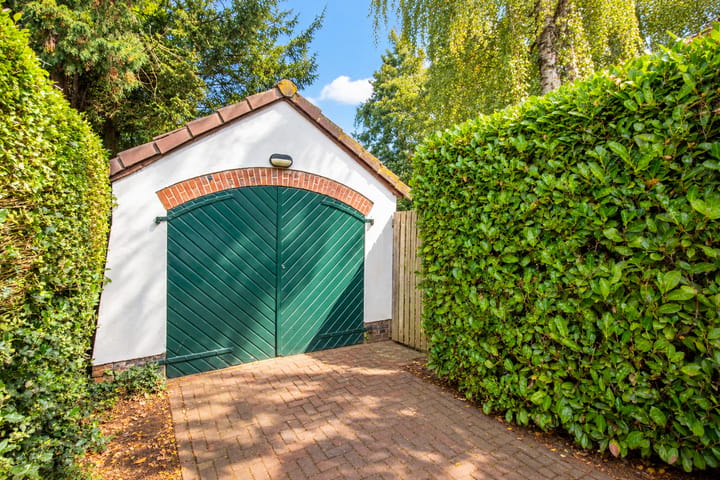 Vrijstaande woning te koop: Muggenbroekerlaan 40, Roermond