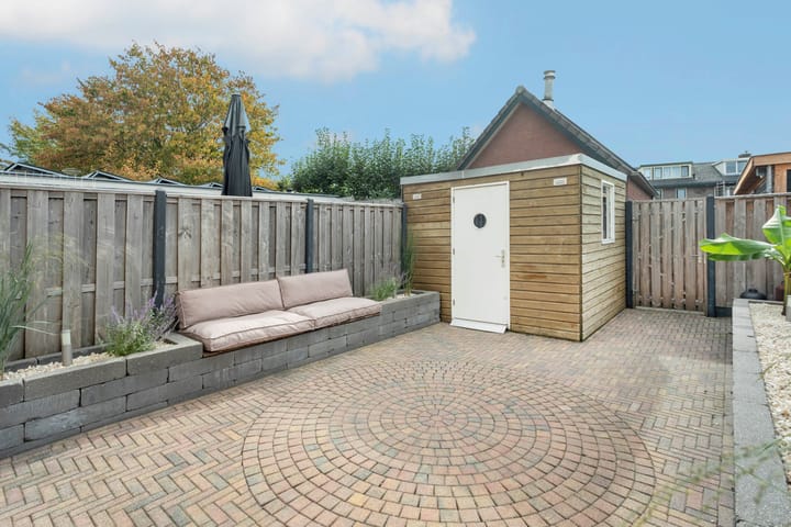 Tussenwoning te koop: Burgemeester de Kortesingel 14, Scherpenzeel (Ge)