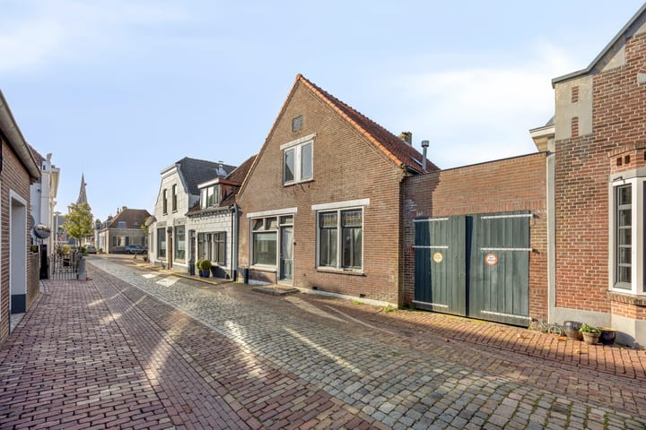 Foto 2 van Tolstraat 5