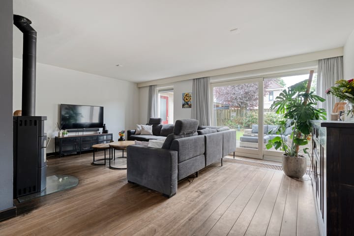 Twee-onder-één-kap te koop: Margriet 20, Hardenberg