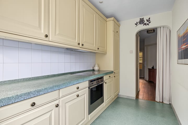 Tussenwoning te koop: Wegastraat 18, Hilversum