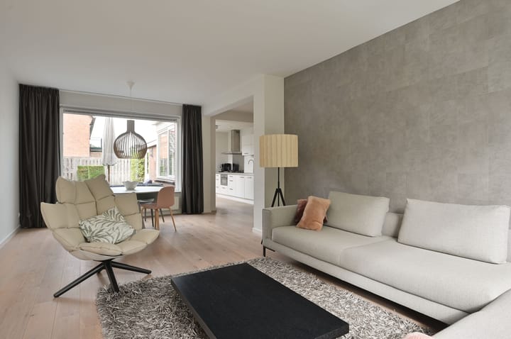 Tussenwoning te koop: Rijsbergenweg 44, Huizen