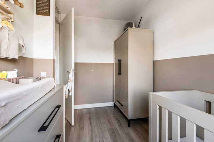 Tussenwoning te koop: Albrechtshof 20, Meteren