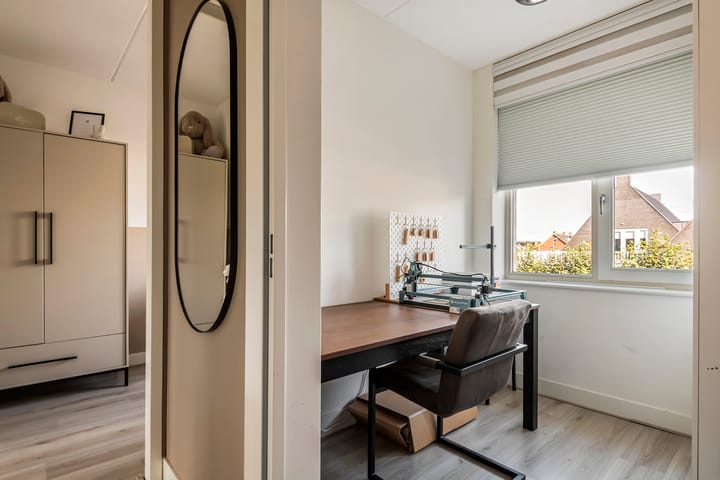 Tussenwoning te koop: Albrechtshof 20, Meteren