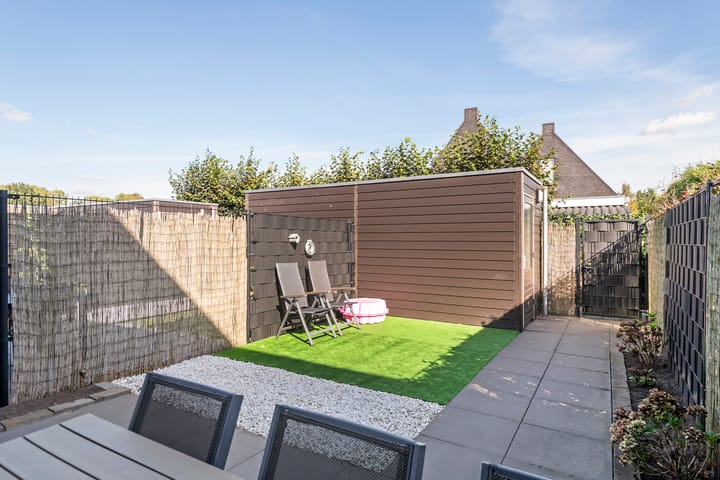 Tussenwoning te koop: Albrechtshof 20, Meteren