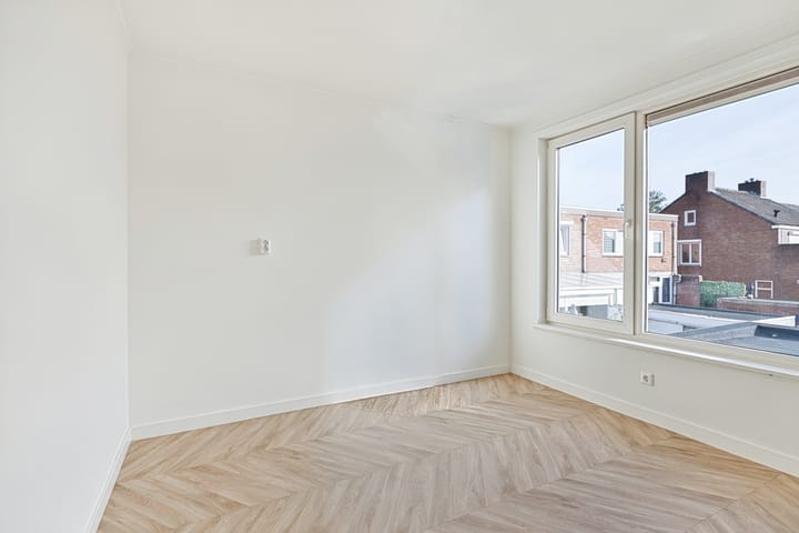 Photo 4 of Eikstraat 26