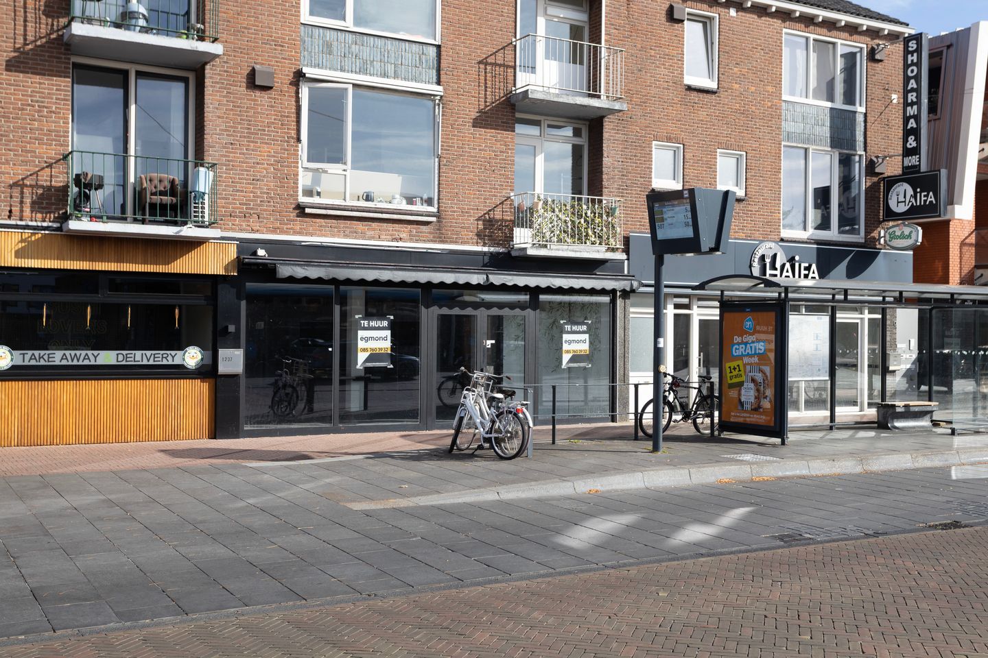 View photo 4 of Gronausestraat 1237