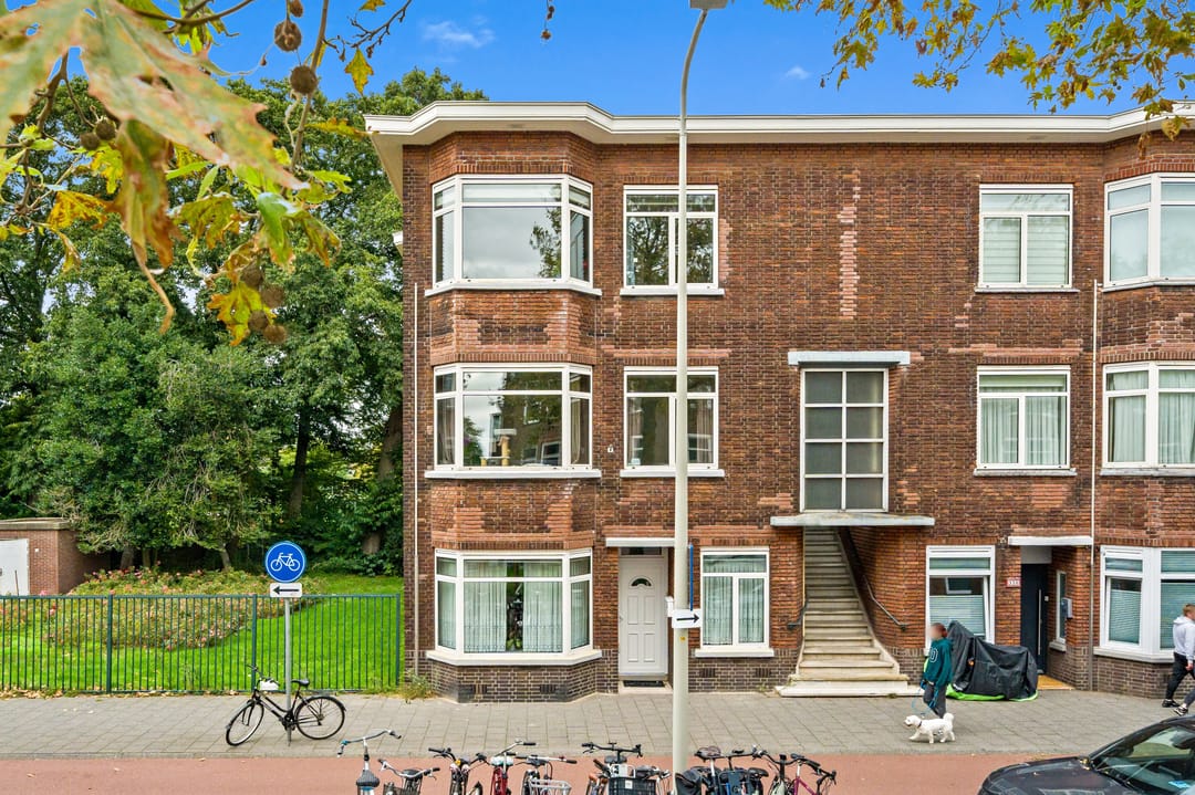 Photo 2 of Zuiderparklaan 344