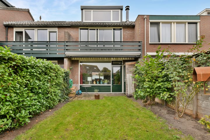 Tussenwoning te koop: de Lange Gangh 15, Muiden