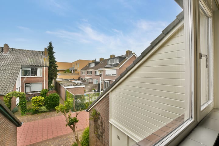 Tussenwoning te koop: de Lange Gangh 15, Muiden