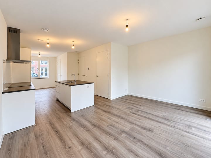 Photo 2 of Keucheniusstraat 18
