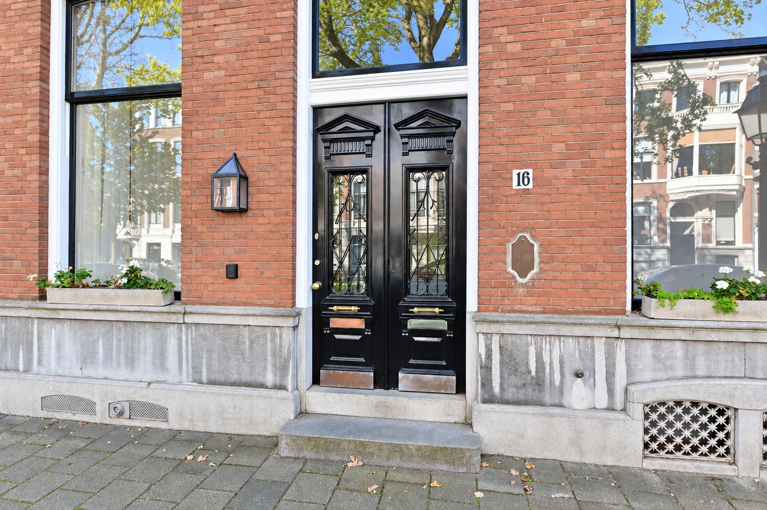 Foto 9 van Surinamestraat 16