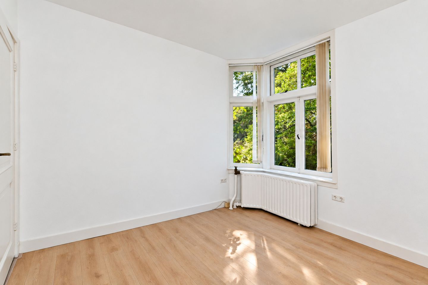Foto 44 van Surinamestraat 16