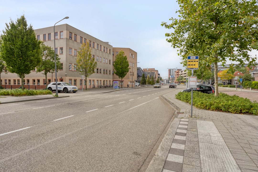Photo 37 of K R Poststraat 19