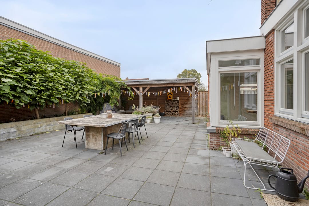Photo 32 of K R Poststraat 19