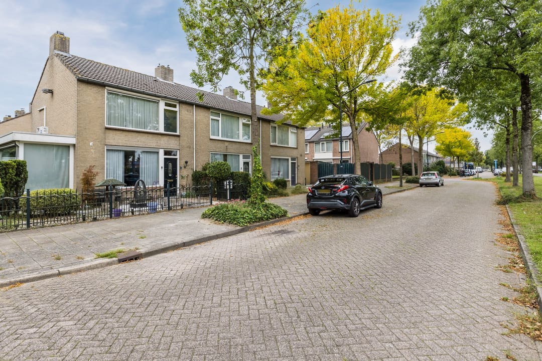 Photo 31 of Vondellaan 96