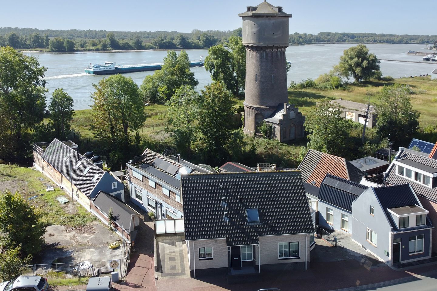 Photo 1 of Rivierdijk 108